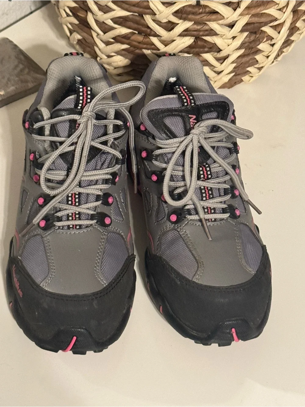 Nautilus N1851 Women's Safety Work Shoe